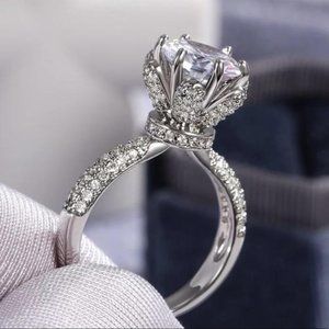 NEW LUXURY 925 STERLING SILVER FLOWERED DIAMOND RING